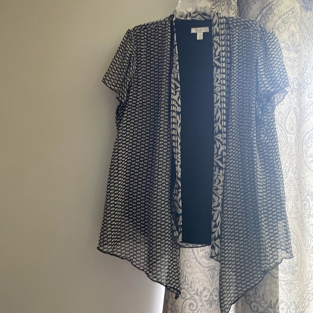 Women’s lightweight cardigan!